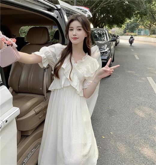 （清仓现货）【社群供G】2022新款很仙的设计感交叉V领温柔风连衣裙2 商品图0