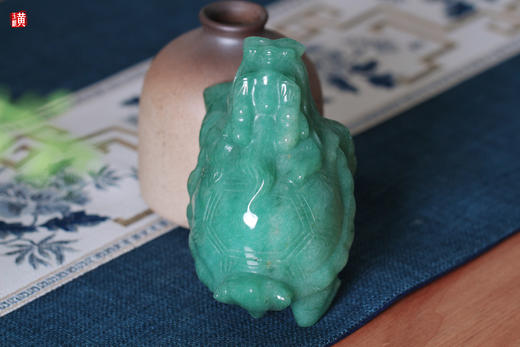 天然东陵玉龙龟摆件 商品图3