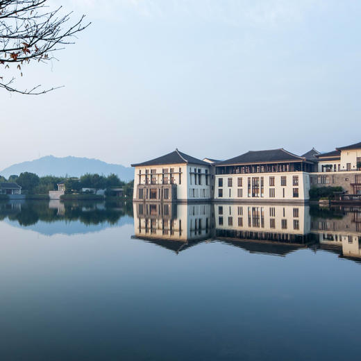 3天2晚【杭州富春山居高尔夫度假村】6月周末不加价，部分五一/端午可用！支持拆分2间1晚入住，含龙井小罐茶欢迎礼、桑拿房体验、骑行、山居导览等休闲活动，赏大美湖景~ 商品图6