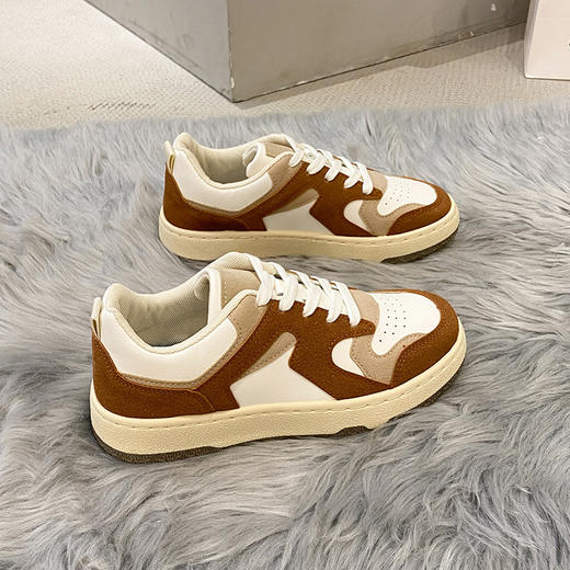 「可盐可甜！种草新鞋履」德训小白鞋 女平底学生韩版板鞋女网红潮休闲鞋女 商品图1