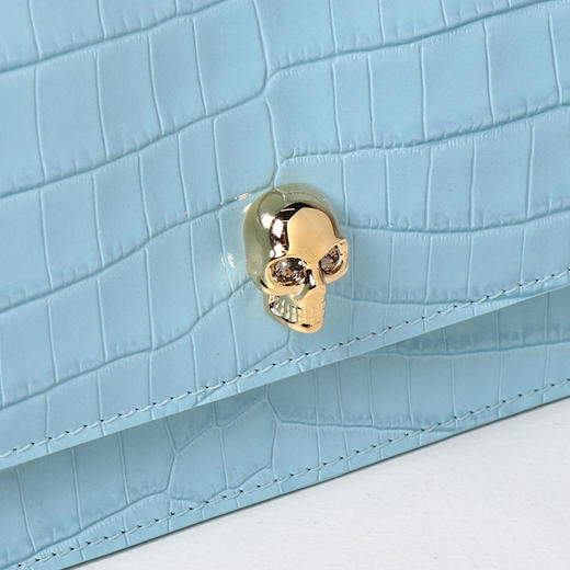 ALEXANDER MCQUEEN 亚历山大麦昆 女士中号鳄鱼纹骷髅斜挎单肩包 浅蓝色 630266 1HB0G 4506 商品图2