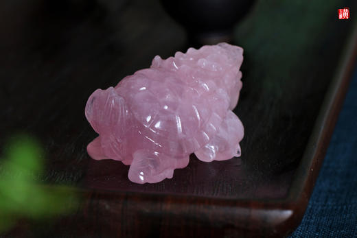 天然粉晶龙龟摆件 商品图2