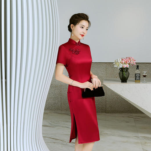 YS-05650婚礼服夏季年轻喜婆婆婚宴装红色长款改良旗袍连衣裙 商品图2