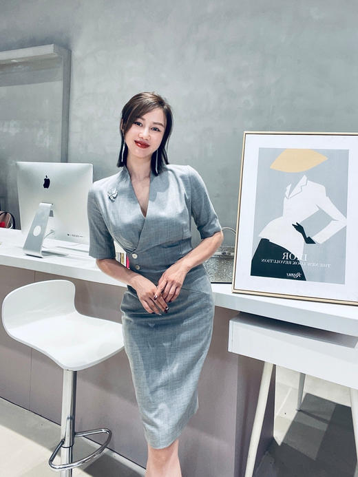 ”贝尔加湖“ 宁静的湖水绿 连衣裙 莫兰迪色系 J20384379颈袖添香 商品图4