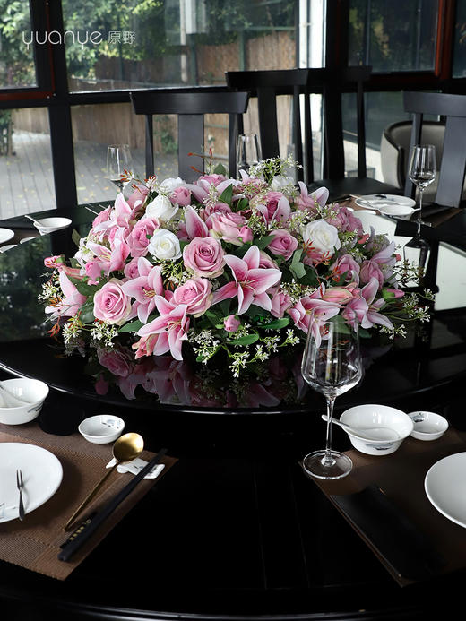 酒店餐桌花饭店餐厅包厢大圆桌中间转盘摆花高端仿真花装饰花摆设 商品图0