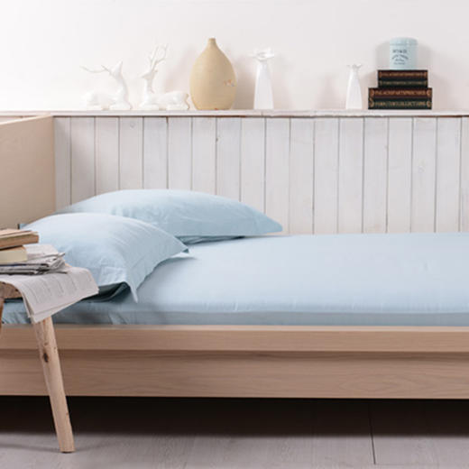 多喜爱 MMK床单〈古都的屋顶瓦（米灰）〉〈二月的紫水晶（灰紫）〉《薄冰之春的水塘（水蓝）》 商品图3