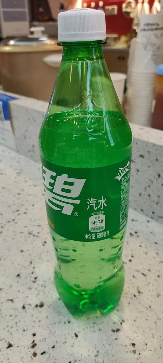 680ml雪碧柠檬味汽水 商品图0