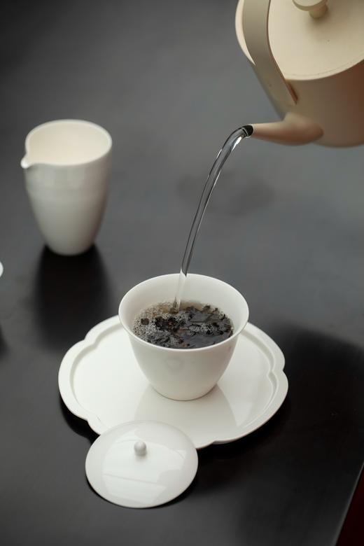 奶白梅花平底盘 商品图1