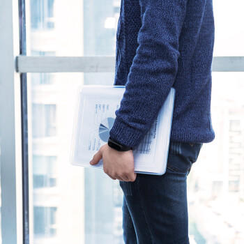 得力（deli）A4透明便携卡扣文件盒文件袋党建档案盒荣誉证书整理资料桌面收纳盒 20mm厚度  5701 商品图1