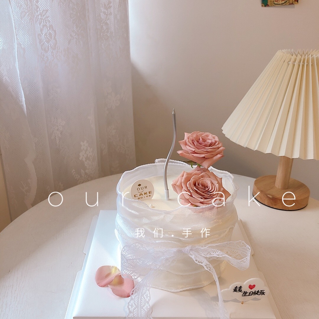 仙女蕾丝卡布奇诺鲜花蛋糕(鲜花按当天采购搭配)-低糖处理无添加