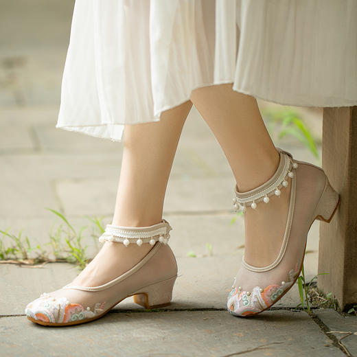 【晗霄】夏季清凉网纱民族风绣花布鞋，古风方跟广场舞蹈鞋 YX 商品图1