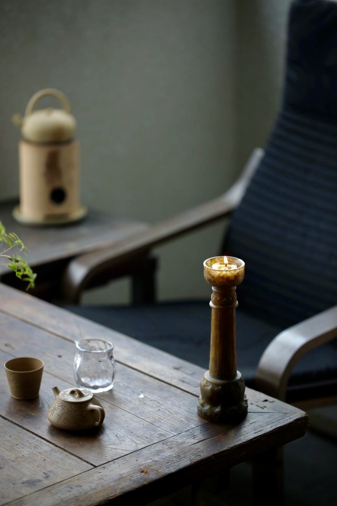 古法琉璃  莲华启瑞烛台