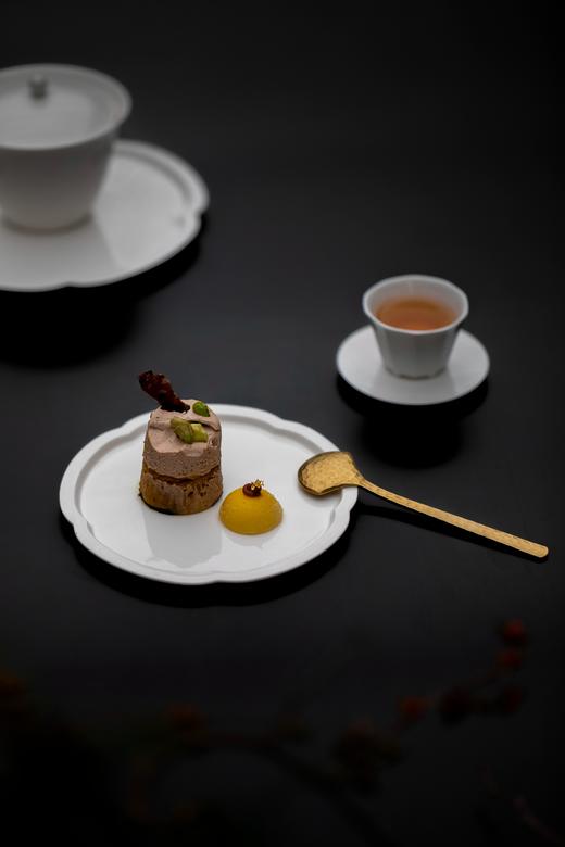 奶白梅花平底盘 商品图0