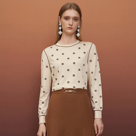 EITIE爱特爱秋季新款优雅气质刺绣打底针织衫6701401 商品图3