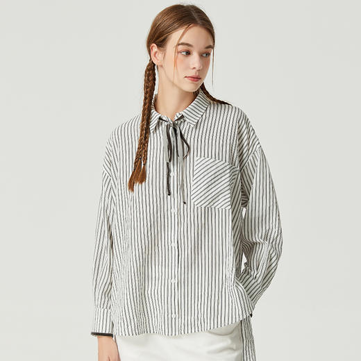 famecoco范可儿原创系带蝴蝶结条纹衬衫女士秋天长袖落肩开叉衬衣DAB6BA008 商品图5