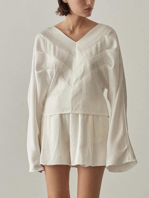 Viktoria Chan | SS22035 June cropped blouse短袖 [衬衫 黑 / 白 / 蓝 ] 商品图3