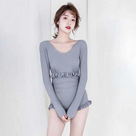 泳衣女连体长袖专业泳装新款荷叶边显瘦修身保守性感美背度假 商品图0