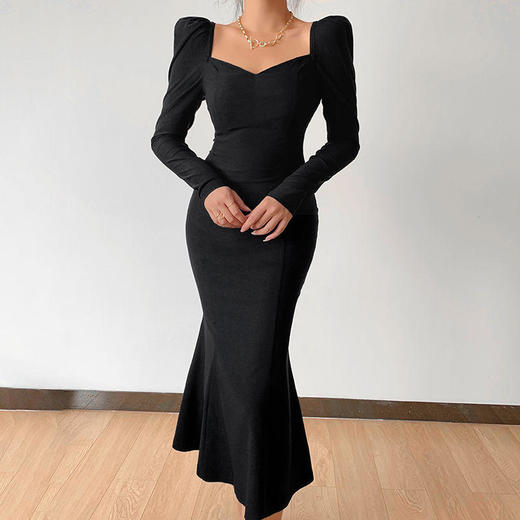 GIRLSAT18法式气质泡泡袖连衣裙女春ins方领宫廷风鱼尾包臀长裙 商品图2