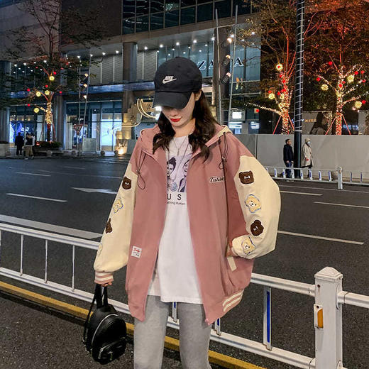 外套女春秋百搭薄款2021新款韩版宽松学生可爱小熊情侣拼色棒球服 商品图0