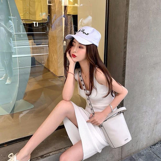 【上身显瘦不要太性感~】黛唯梵爆款吊带背心裙女，2022夏季新款法式性感包臀裙紧身显瘦热卖 商品图8