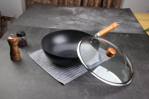 京东卖499❗️3折薅羊毛❗️【康宁Revere中华铁锅30cm带锅盖】做菜香有锅气👉各种煎炸焖煮爆炒都可以👌氮化处理不易生锈，无涂层更健康😁耐磨、耐腐蚀、耐高温；不惧铁铲、钢丝球，随心所欲 商品图12