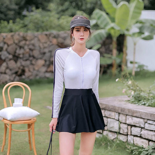 泳衣女专业泳衣连体运动新款泳装长袖保守显瘦遮肉防晒泡温泉 商品图0