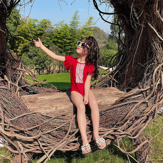 新款女童连体泳衣网红韩式小童淑女公主可爱荷叶边游泳泡温泉泳装 商品图0