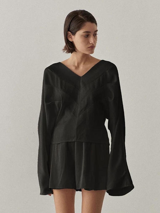 Viktoria Chan | SS22035 June cropped blouse长袖 [衬衫 黑 / 白 / 蓝 ] 商品图8