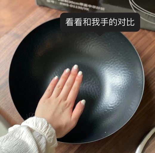 京东卖499❗️3折薅羊毛❗️【康宁Revere中华铁锅30cm带锅盖】做菜香有锅气👉各种煎炸焖煮爆炒都可以👌氮化处理不易生锈，无涂层更健康😁耐磨、耐腐蚀、耐高温；不惧铁铲、钢丝球，随心所欲 商品图4