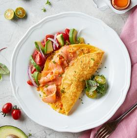 牛油果熏三文鱼蛋卷 Smoked Salmon & Avocado Egg Roll
