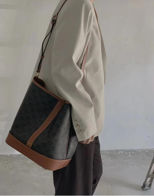 Celine水桶包中号-老花 商品图1