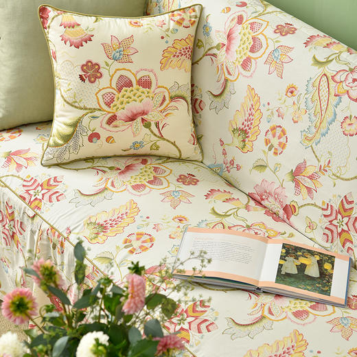 红色曼陀罗全包式棉质沙发盖巾同款抱枕 商品图1