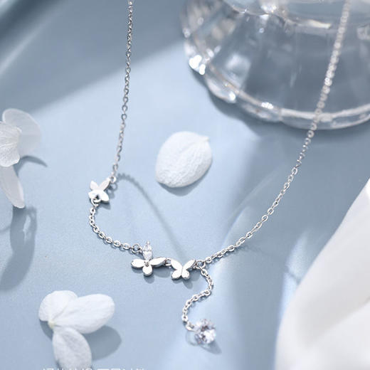 KADER蝴蝶项链女款ins小众设计高级冷淡风流苏锁骨链 商品图1