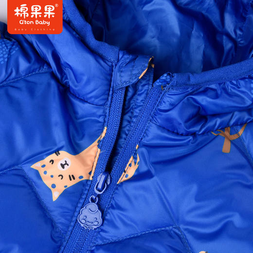 商场同款秋季新款满印男童时尚耐脏连帽轻羽绒外套M312102922515 商品图4