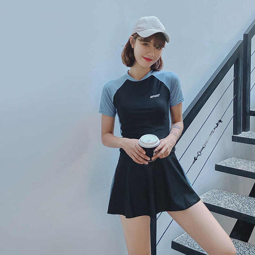 专业泳衣女分体运动两件套学生保守显瘦修身遮肉小胸度假温泉 商品图0