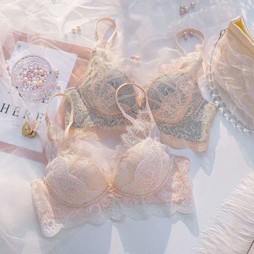 【聚聚聚~聚出水蜜桃】黛唯梵小胸聚拢加厚平胸专用内衣＋内裤无钢圈调整型收副乳舒适美背文胸套装 商品图0