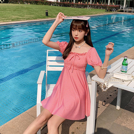 厂家直销泳衣女遮肚显瘦连体裙式保守小清新格子温泉度假泳装 商品图0