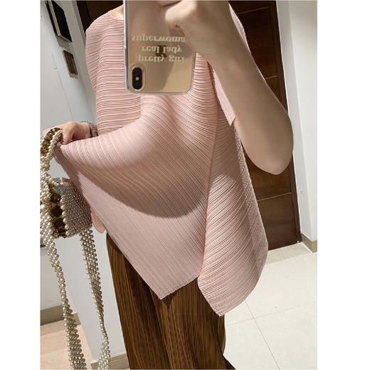 【限时折扣】三宅褶皱上衣 不规则短袖 S-XL（非质量问题不退不换） 商品图6