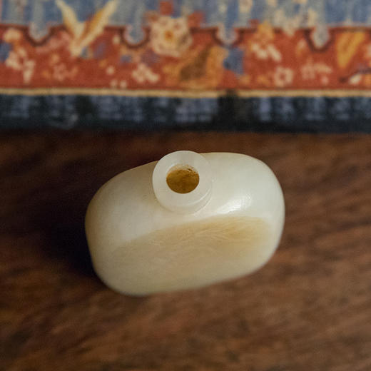 清 和田玉籽料雕童子鼻烟壶 商品图1