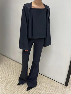 Viktoria Chan | SS22083 Rika cropped folded top [长袖衬衫 灰]