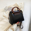 质感包包2022新款潮包包女时尚百搭斜挎包法式小众手提水桶包 商品缩略图2