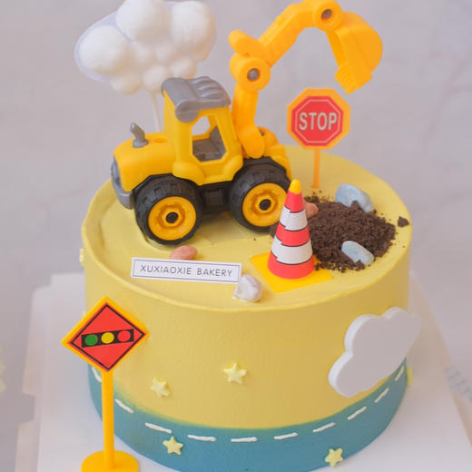 挖掘机蛋糕、儿童款。2个款式可选（4层胚3层夹心，默认：火芒） 商品图1