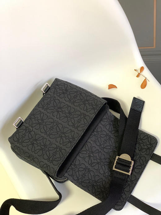 Lo*we🔥新版提花布邮差包👨 商品图8