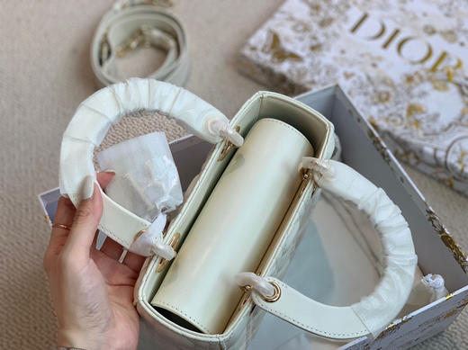 高定四格戴妃 〰️ 白色金扣 商品图7