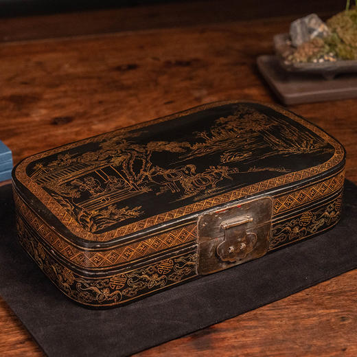 清 大漆描金饮马图文房盒 商品图1