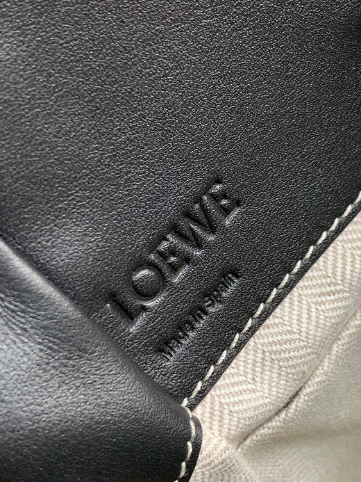 Loe*we🔥Mini 吊床- 米白拼黑色 商品图9