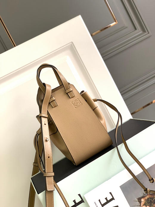 Loe*we🔥Mini 吊床- 沙色 商品图0