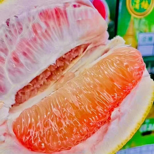 翡翠柚色泽红润 🔅肉质细嫩💧汁水丰富 ！口感甜度适中 ，是补充维生素和去火气的最佳选择❤一个口感爆棚的柚子[鼓掌] 商品图7