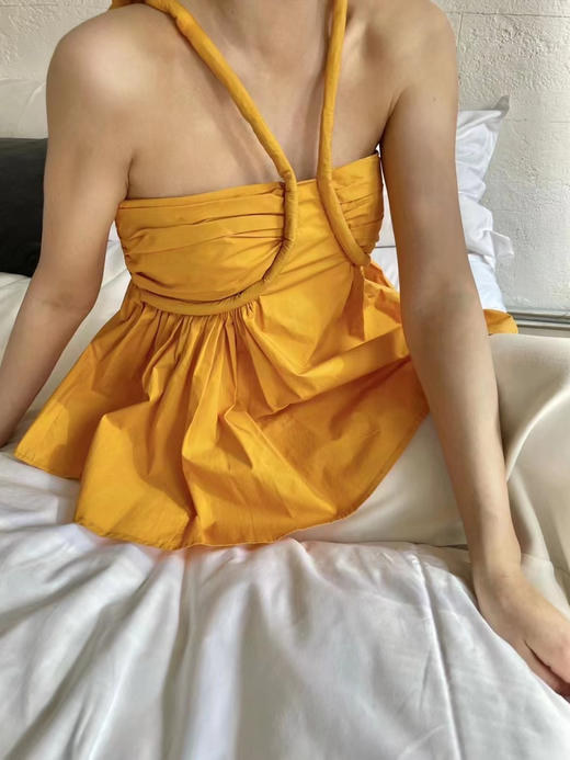 Viktoria Chan | SS22018 Blake gathered top [吊带上衣 白 / 黑 / 橙 ] 商品图0
