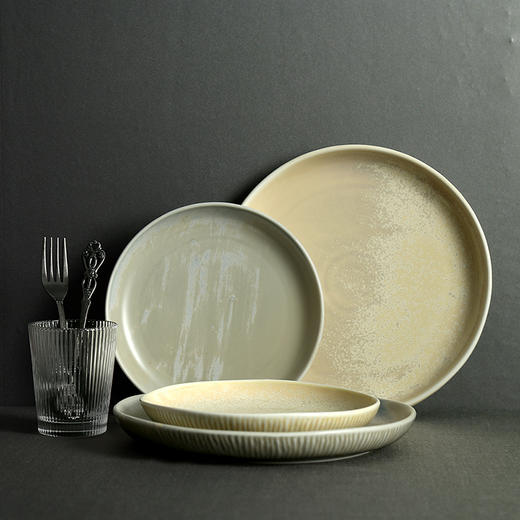 DXC北欧风陶瓷浅盘子圆形精致创意个性家用 不规则陶瓷餐具菜碟子 商品图0